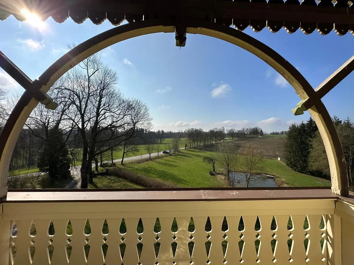Penzion Gaestehaus Gut Frauendorf Windorf