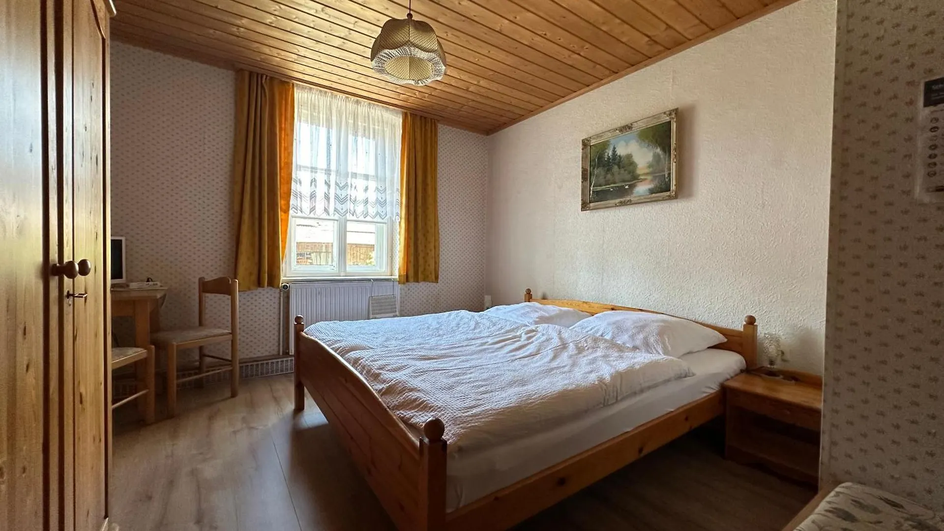 Gaestehaus Gut Frauendorf Windorf  Penzion